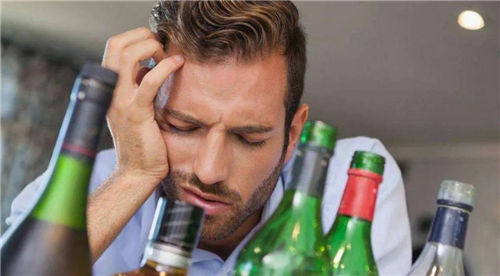 喝酒每次喝多少不伤肝？如何减轻过量饮酒的伤害？(图3)